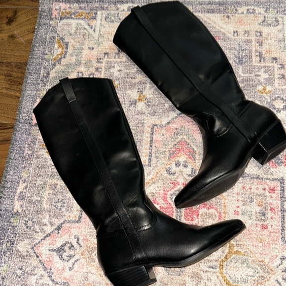 Universal Thread Shoes - VIRAL TARGET Boots